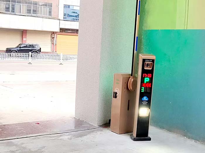 地下停車場車牌識別系統